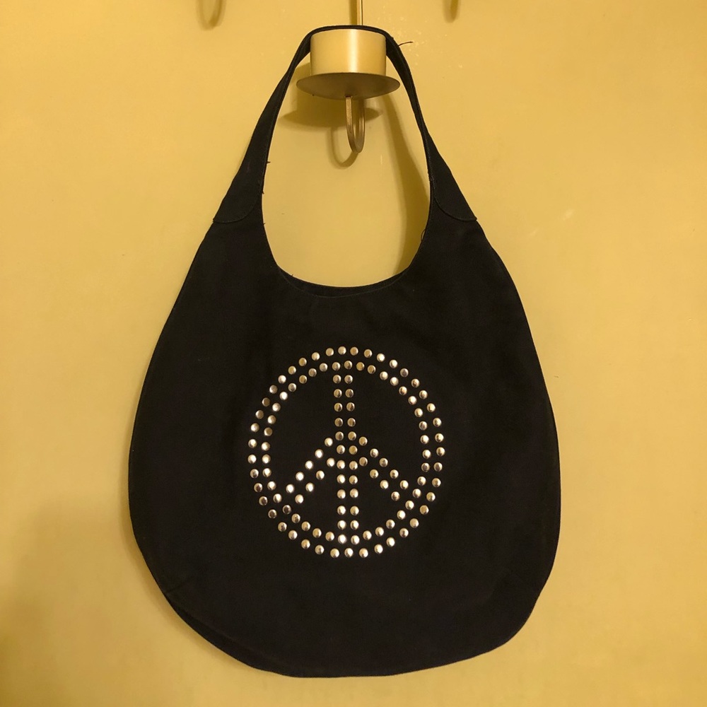 Flat stud peace hobo purse